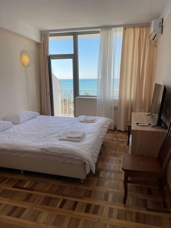 Отель "Апсны"